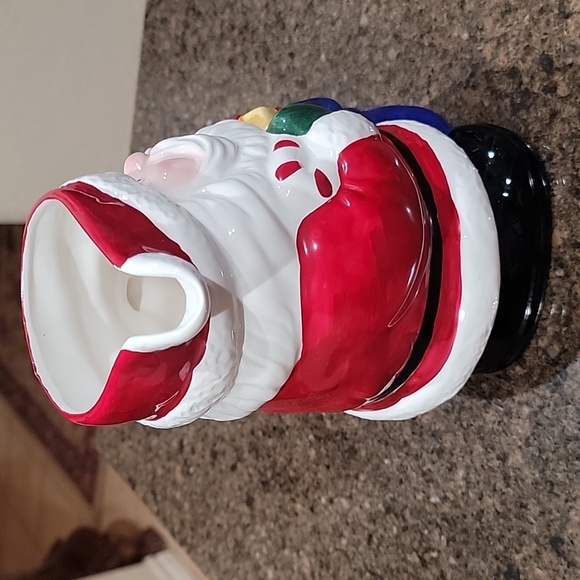 Santa Pitcher - Picture 5 of 5